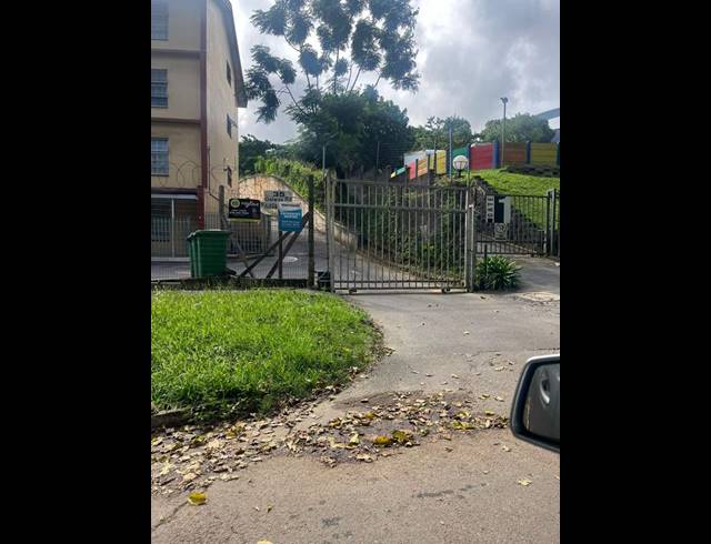 2 BEDROOM APARTMENT FOR SALE IN MAYVILLE